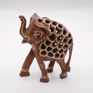 Little Pregnant Elephant wooden figurine, vintage collectible small elephant elephant with baby sculpture L08/2343