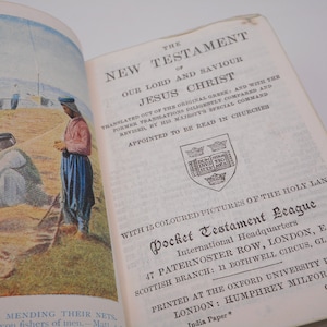 The Pocket New Testament c. 1910s  vintage little collectible Bible D10/2006