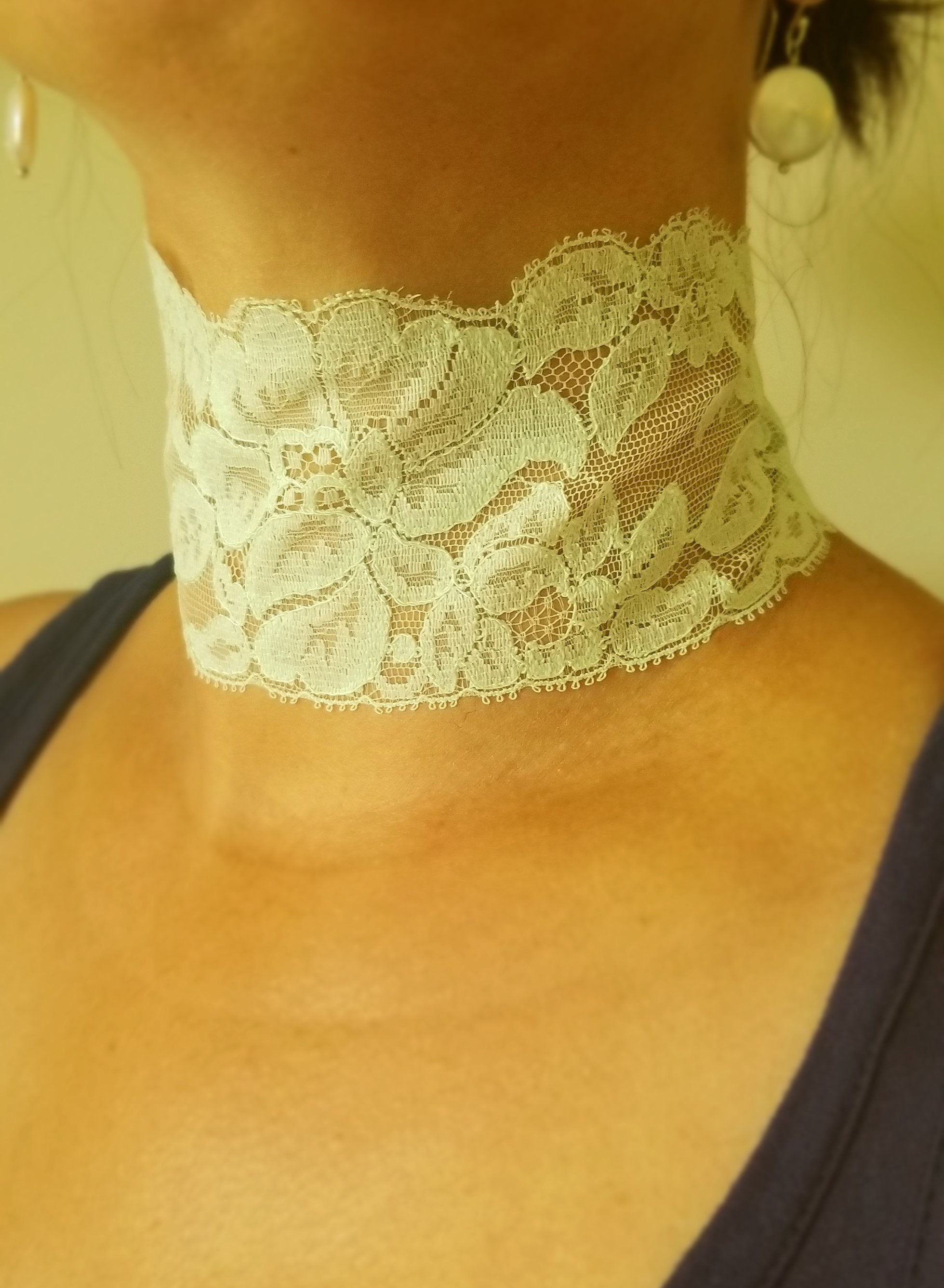 Light green choker Clearance
