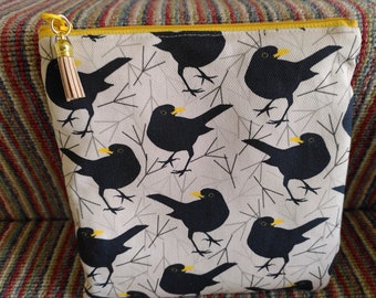 Blackbird zipped pouch