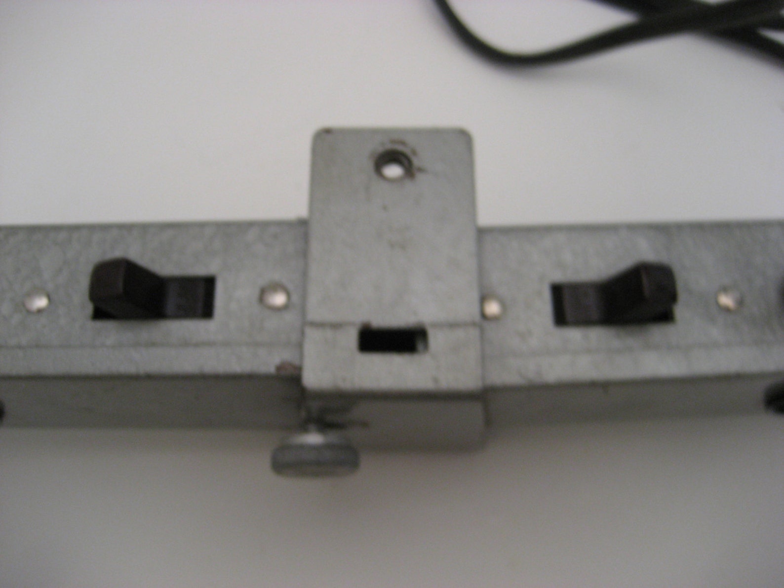 Vintage Light Bar Chicago Kitchenware 1960s Vintage Home Movie Etsy