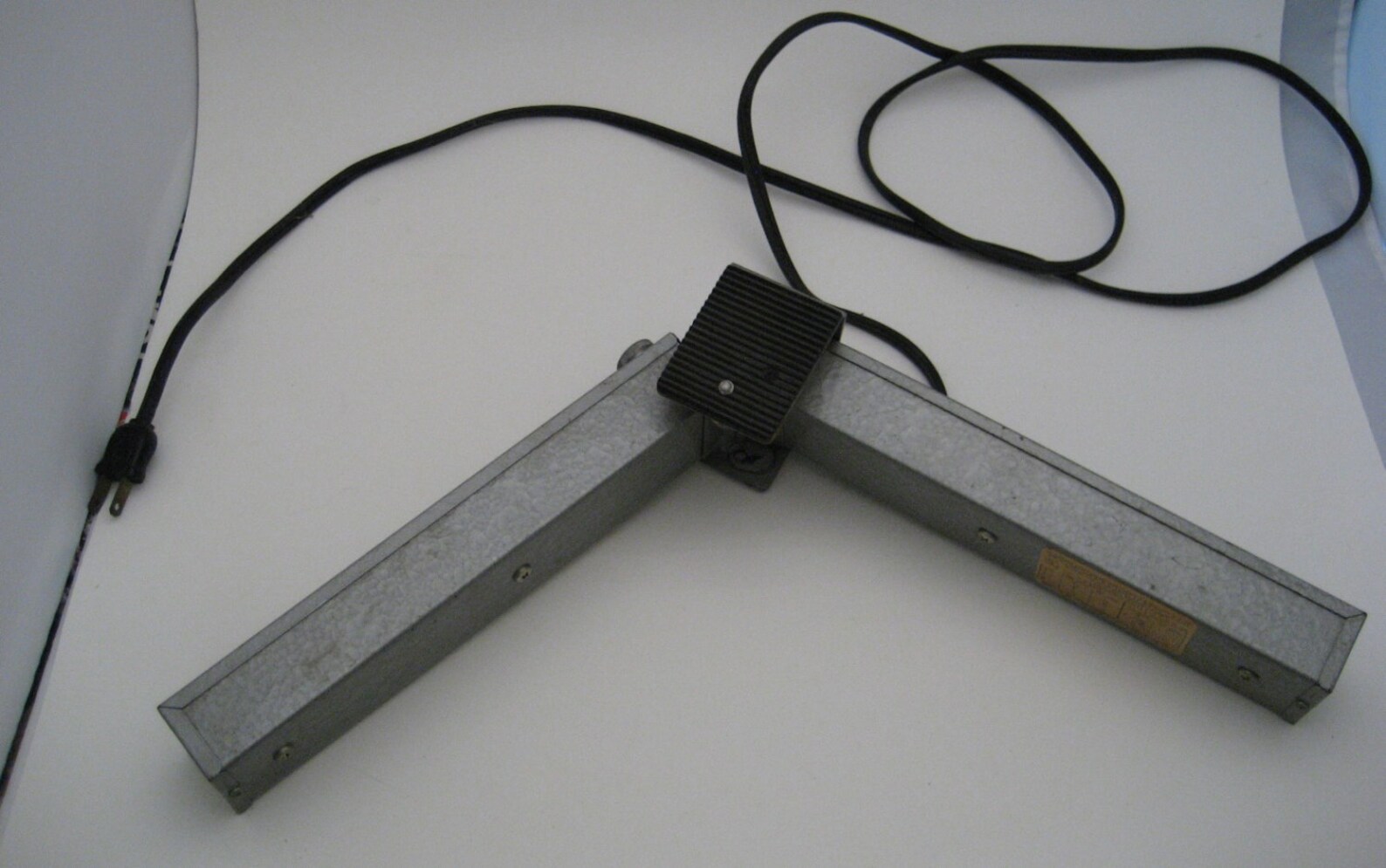 Vintage Light Bar Chicago Kitchenware 1960s Vintage Home Movie Etsy