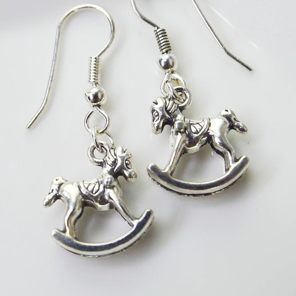 Boucles d'oreille cheval à bascule argenté, boucles d'oreille femmes charms chevaux argent idéal  pour un cadeau pour elle