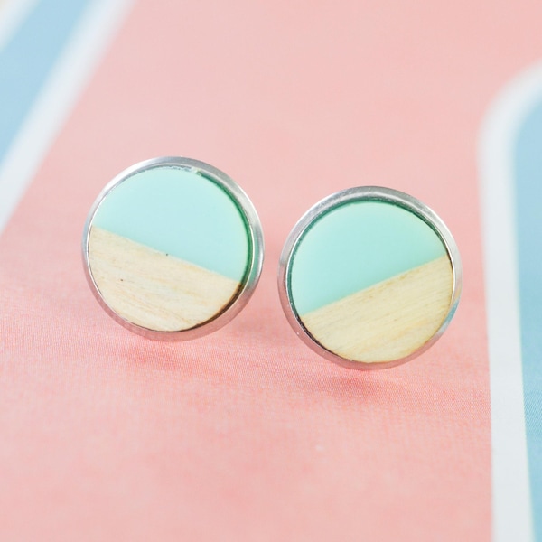 Wood and resin geometric ear stud, Two-tone acrylic wood cabochon studs, Silver stainless steel jewel, lightweight earrings, gift for her