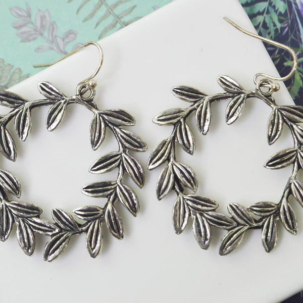 Tree leaf crown earrings, nature jewelry, plants and forest themed jewels, silver large charms statement earrings, ideal gift for her