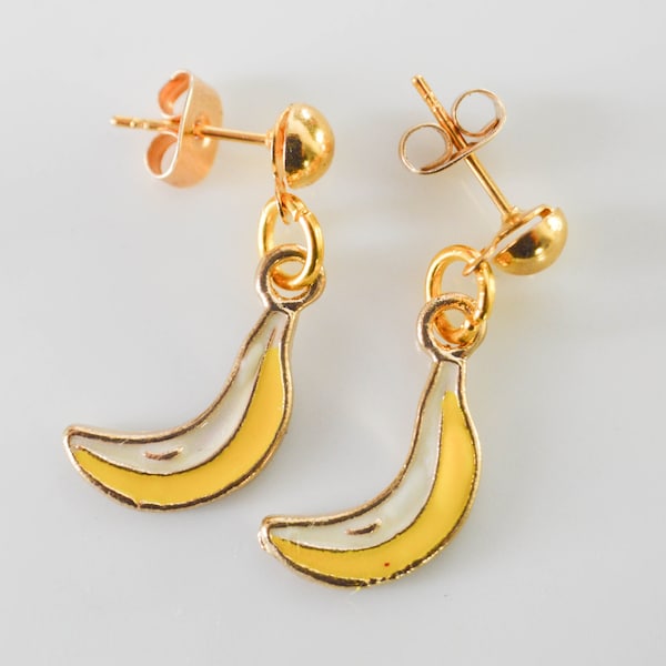 Petits clous d'oreille puces en forme de banane, Boucles d'oreille émaillées fantaisies thème fruit pour femme idéal pour offrir