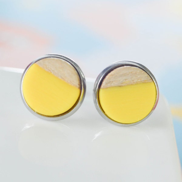 Wood and resin geometric ear stud, Two-tone acrylic wood cabochon studs, Silver stainless steel jewel, lightweight earrings, gift for her