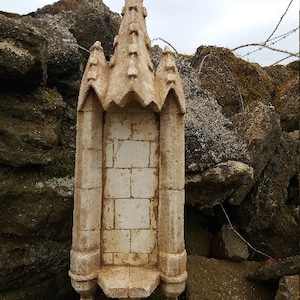 Castle Gothic Niche Sconce Garden image 3