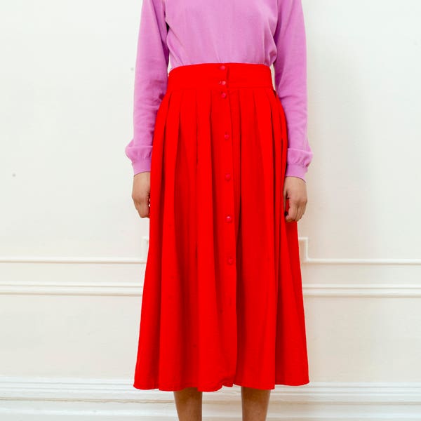 jupe rouge Vintage | jupe froncée rouge vif | bouton rouge cerise vers le bas de jupe | rouge profond plissée jupe swing cercle | moyenne | des années 1980 | années 80