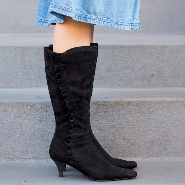 black suede boots 7.5 | black pointy toe boots | knee high black suede boots | ruffled suede leather low heel boots  | 1908s | 80s