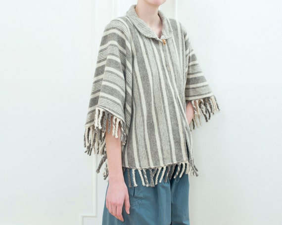 70s gray striped wool poncho | peter pan collar m… - image 3