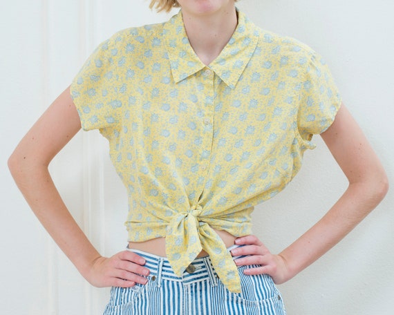 90s yellow silk floral blouse | large ditsy flower