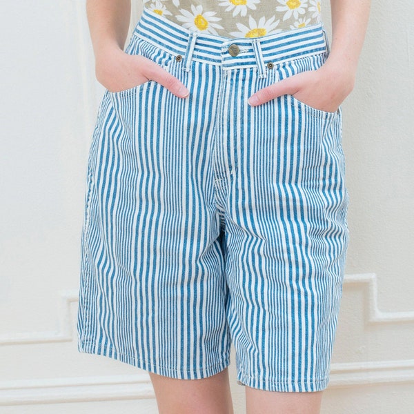 80s blue striped high waist denim shorts small 27 waist | railroad stripe preppy high rise shorts | chic denim striped twill jean shorts