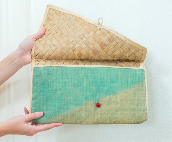 woven straw clutch | green raffia souvenir clutch… - image 3
