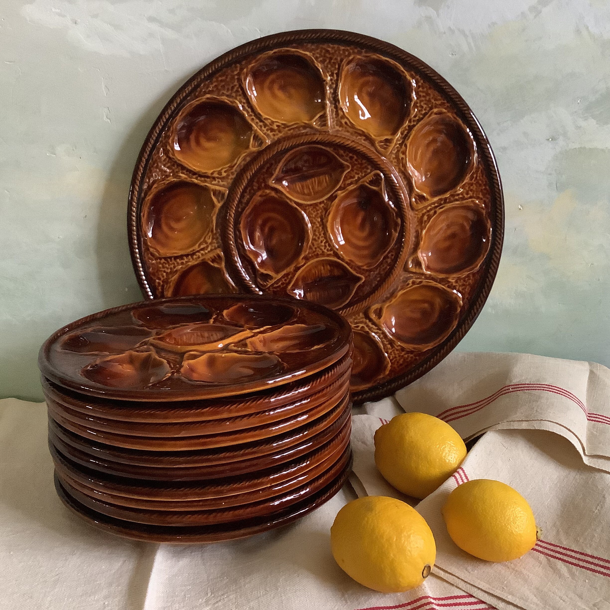 Ensemble de 10 Assiettes d'huîtres et Plateau. Français Ensemble Vintage Grand Plateau en Porcelaine