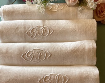 12 antique French linen napkins. Gorgeous, large pure linen napkins with G D monograms. 12 damask pure linen napkins, exquisite quality.