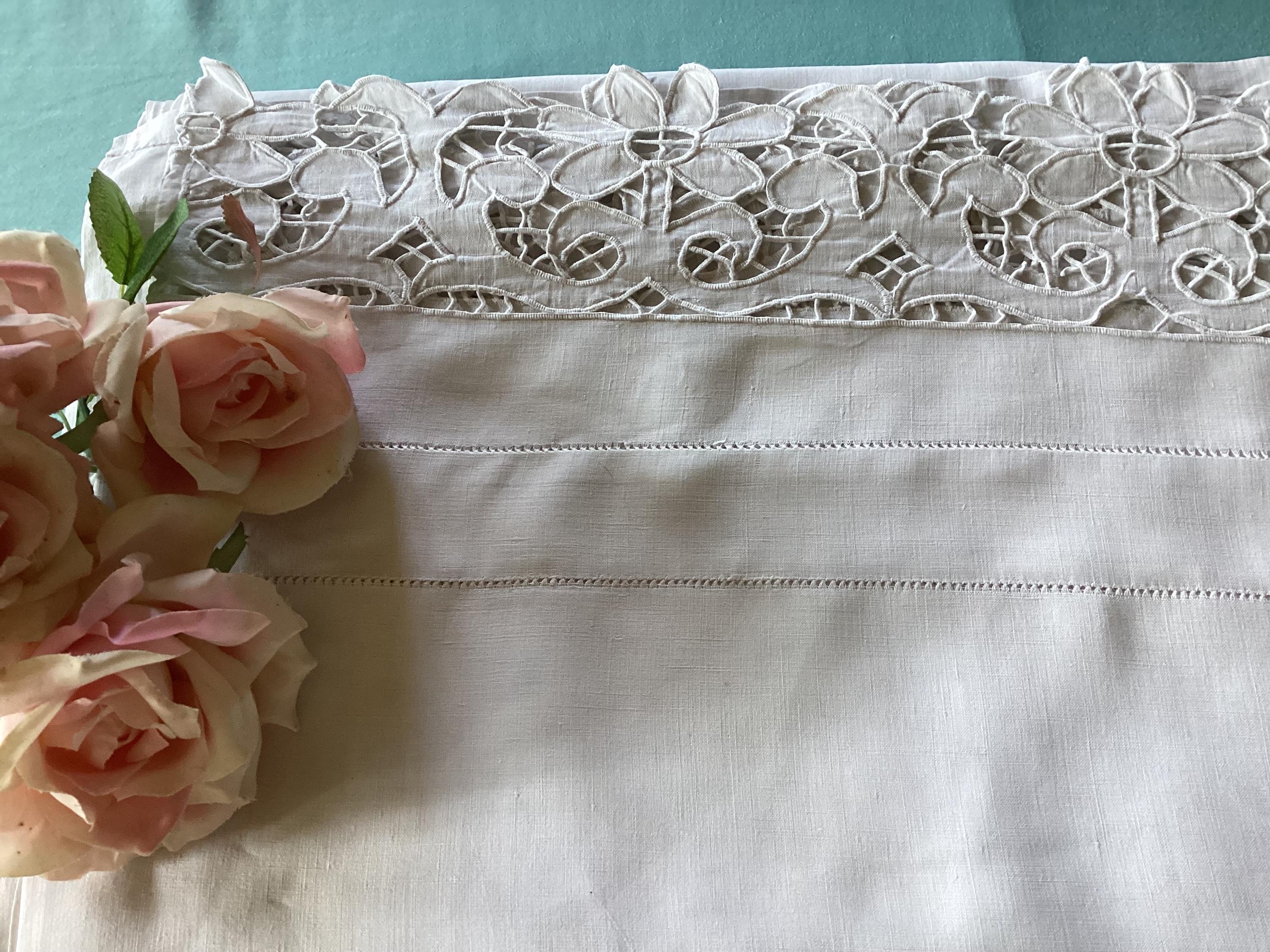 Crochet et Broderie: Drap en broderie richelieu