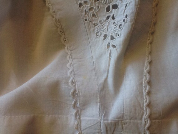Antique French baby blouse. Entirely hand sewn, e… - image 10