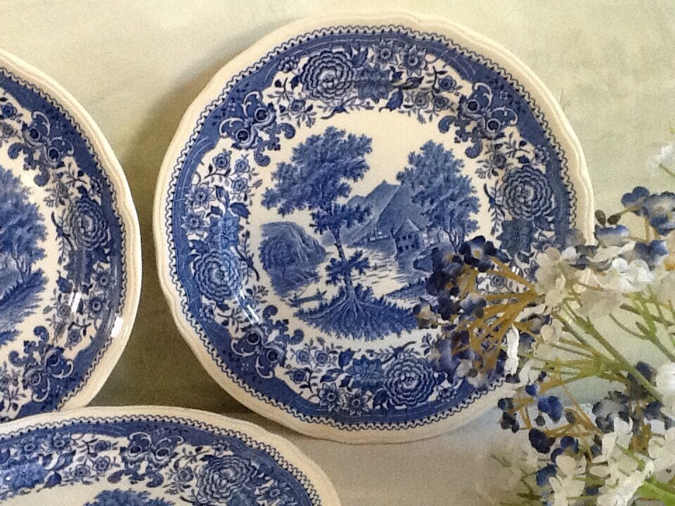 4 Assiettes à Dessert de La Collection Villroy &boch Burgenland. Plaques Porcelaine Bleues et Blanch