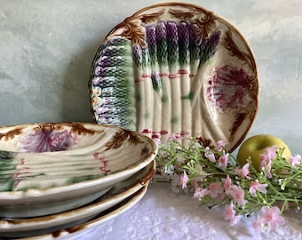 One gorgeous antique asparagus plate. French Barbotine asparagus plate from the prestigious manufacture Onnaing. Brilliant colors, perfect.