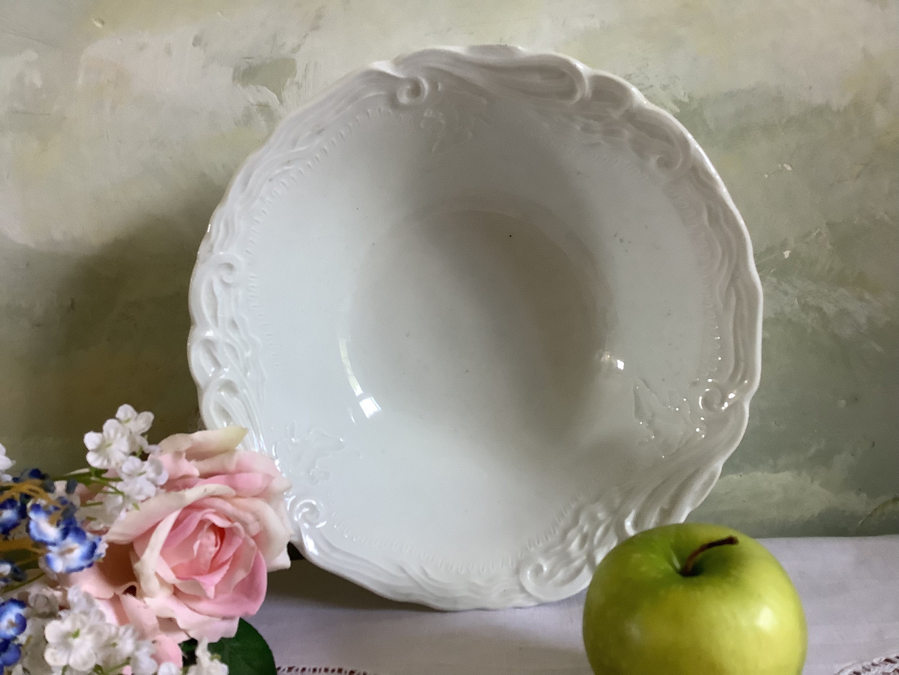 Saladier Vintage en Porcelaine de Limoges, Bol Fruits, Service. Porcelaine Tharaud Limoges. Bol Blan