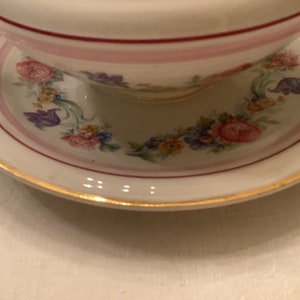 Molheira em porcelana de Limoges. Molheira francesa vintage.