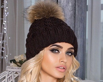 womens winter hats pom pom
