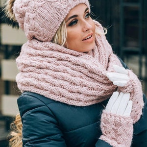 Gray Slouchy beanie Fur pom pom hat Beanie Chunky Knit Hat With Fleece Women Winter Hat Christmas Gift Knit Hat Fur Pompom beanie hat Pink