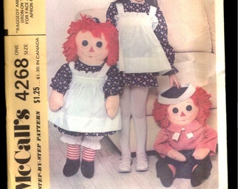 Vintage 70s T-Shirt Iron On Transfer Raggedy Ann & Andy Classic Rag Doll Style Vintage 70s T-Shirt Iron On Transfer Raggedy Ann & Andy Classic Rag Doll Style