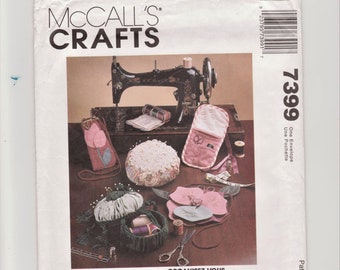 McCalls Crafts 7399 Sewing Organization Caddy Tote Case Pouch Pin Cusion