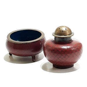 Chinese Cloisonne Open Salt & Pepper Vintage Enamel Brass Scale Design Red