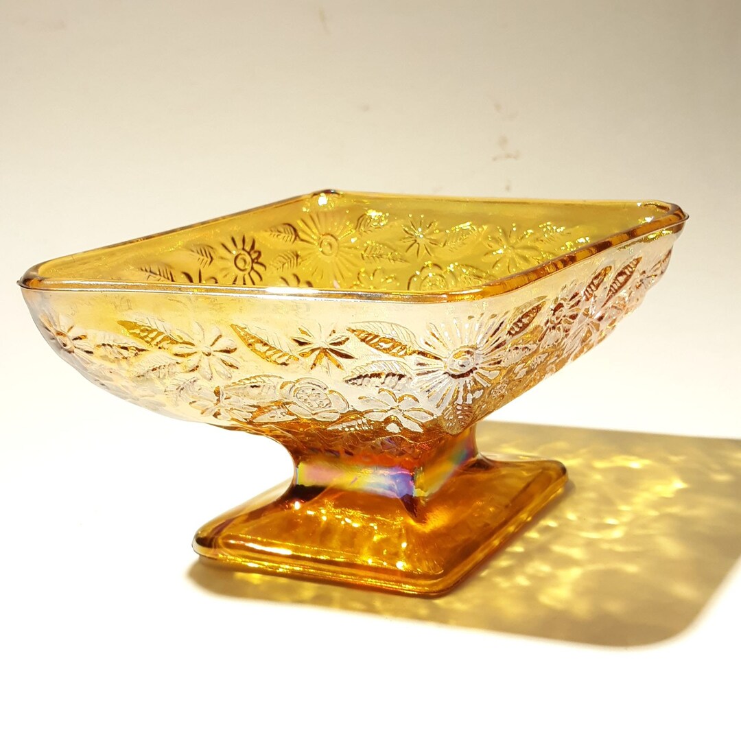 Marigold Carnival Glass Pedestal Bowl Candy Dish Daisy Trapizoid Amber