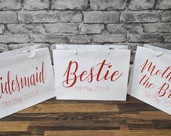 Personalised bridesmaid gifts bags, bridesmaid gifts, gift bags, bridesmaid box, maid of honour gift, large gift bag, bridal party gifts