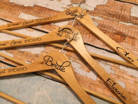 Personalised wooden wedding hangers, bridesmaid hangers, wedding dress hanger, bridesmaid gift, maid of honour gifts, bridal party gifts
