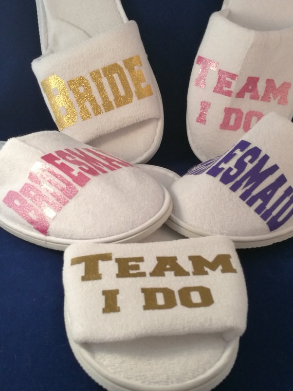 Personalised wedding Slippers, Bridal party gifts, Spa Slippers, Personalized bridal slippers, Hen weekend, Bridesmaid Gifts, bride slippers
