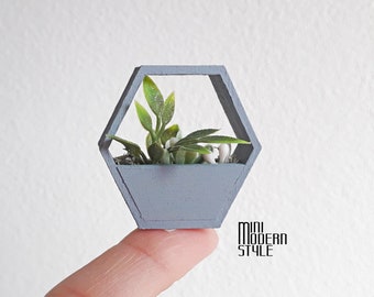 Vertical hexagonal vase with artificial plant in 1:12 scale for dollshouse