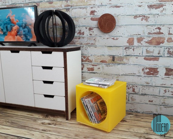 Low table in colored plastic with plexiglass top in scale 1:12 | Etsy