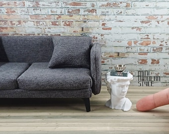 Mesa de cabeza de David de plástico de colores a escala 1:12 para casas de muñecas