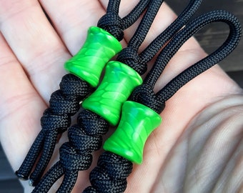 Concave Lanyard Bead in green Juma  | Handmade Beads in Snake skin pattern with High gloss polish for your folding knife or keychain
