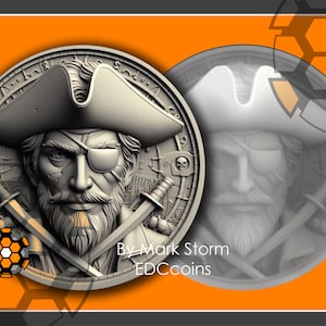 Może przedstawiać: Srebrna moneta z detalicznym, trójwymiarowym wizerunkiem pirata z opaską na oku i trójgraniastym kapeluszem. Pirat trzyma dwa skrzyżowane miecze przed sobą. Moneta ma fakturowane tło z kompasem i innymi symbolami morskimi. Na dole monety widnieje napis "By Mark Storm EDCcoins".