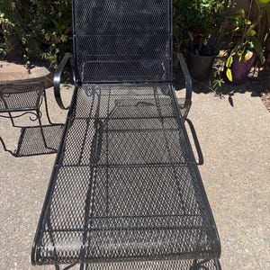 1 Russell Woodard Vintage Chaise Lounge Chair and side table, Circa 1960’s, Wrought Iron, on wheels, multi adjustable backrest, Made in USA