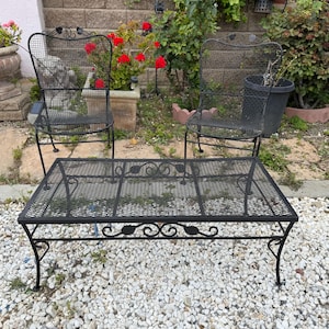 Set of 2 Sculptura Chairs, Russell Woodard Patio Wrought Iron Mesh Excellent Condition plus coffee table, Made in USA, MCM, Circa 1950’s
