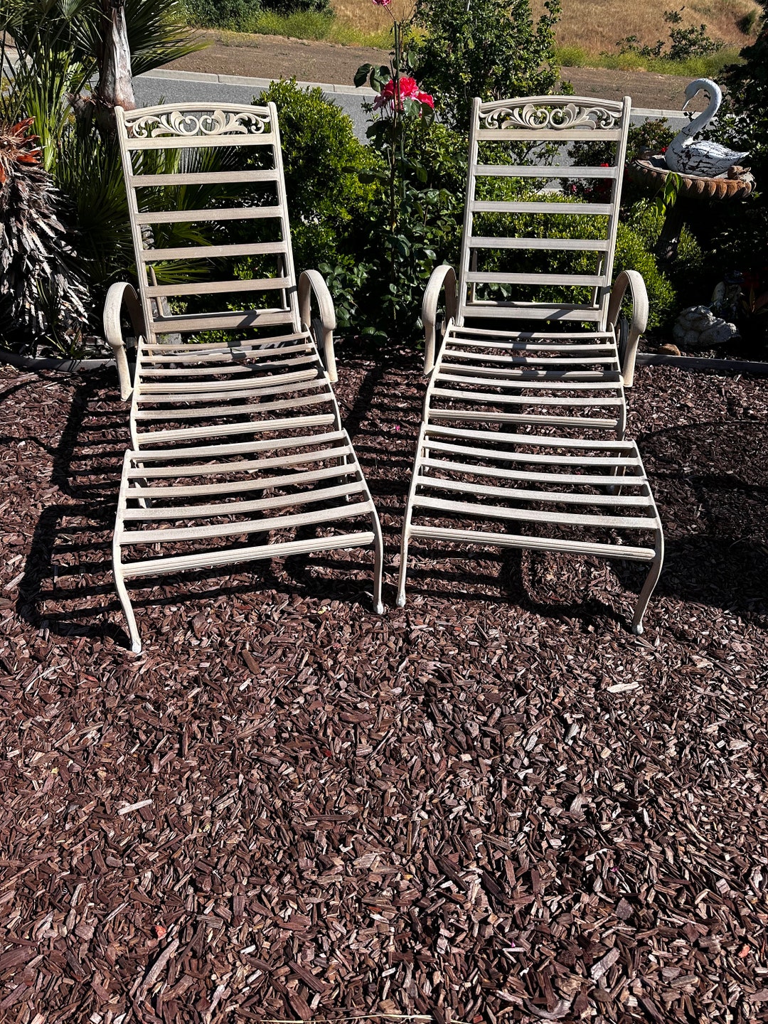 Set of 2 Chaise Lounge Chairs With Adjustable Back and 2 Matching