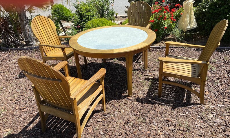 Kingsley Bates Brand Name Patio Set Round Table and with a | Etsy