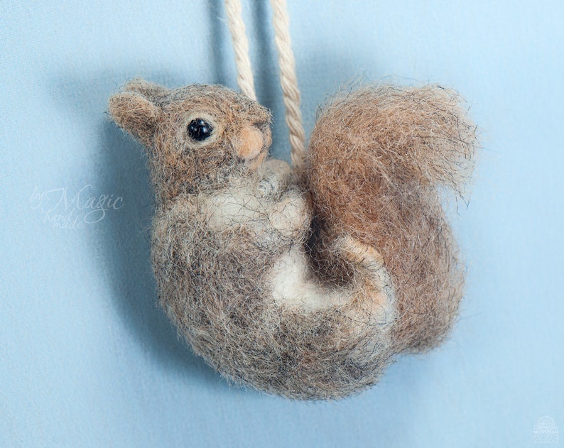 Needle felted gray squirrel ornament, woodland decor, gift for animal lover image 1