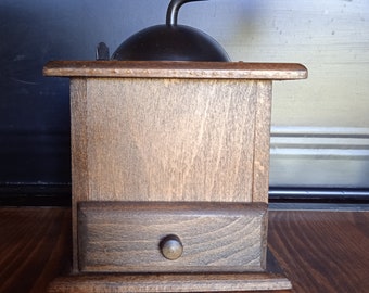 French vintage quality coffee grinder working wooden traditional French coffee bean grinder quality manufacture