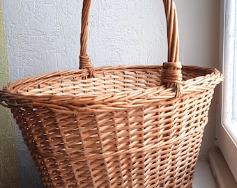 Vintage French Wicker Shopping Basket: Sturdy Rustic Cottage Decor.