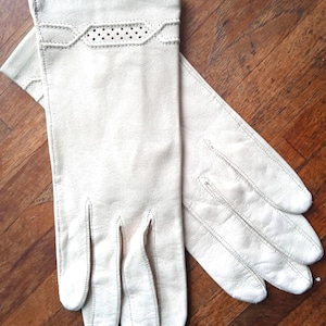 Vintage ladies leather gloves beautiful second skin vintage soft kidskin leather gloves costume accessories collectors unique quality gift