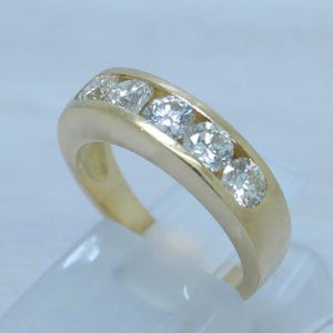18K Yellow Gold & 0.50Ctw Natural Diamond Five Stone Ring Size H - 4