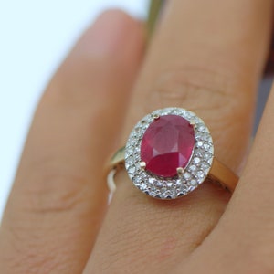 Estate Vintage Antique Jewellery Solid 9K Yellow Gold Ring Set With Natural Ruby And Diamonds Jewelry Size 8 Or P1/2 image 3